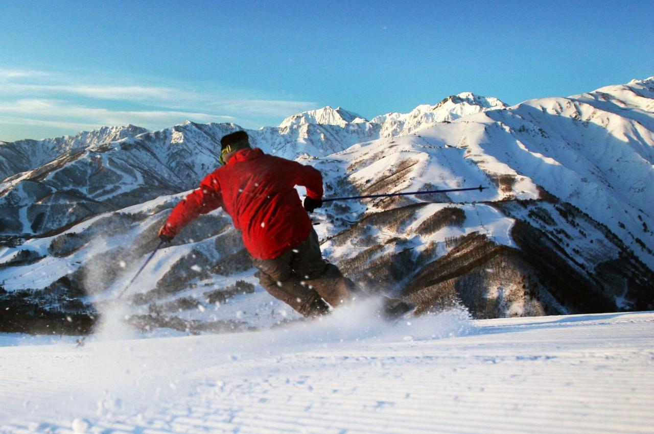 Hotel La Neige Honkan Хакуба Екстериор снимка